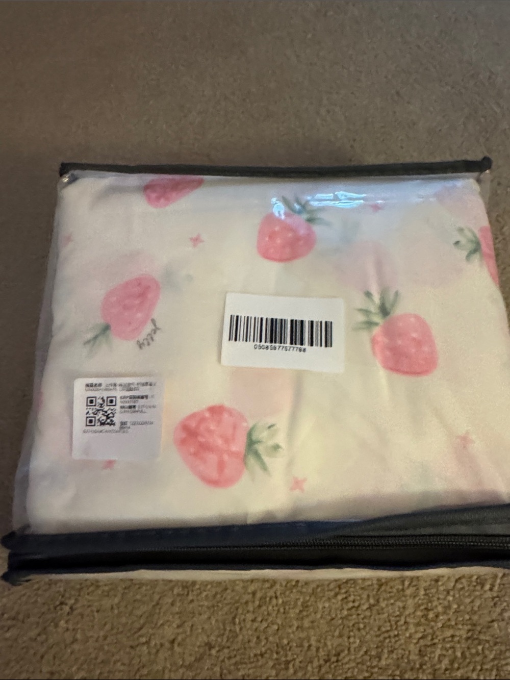 Plush Strawberry Print Full Size Duvet Cover